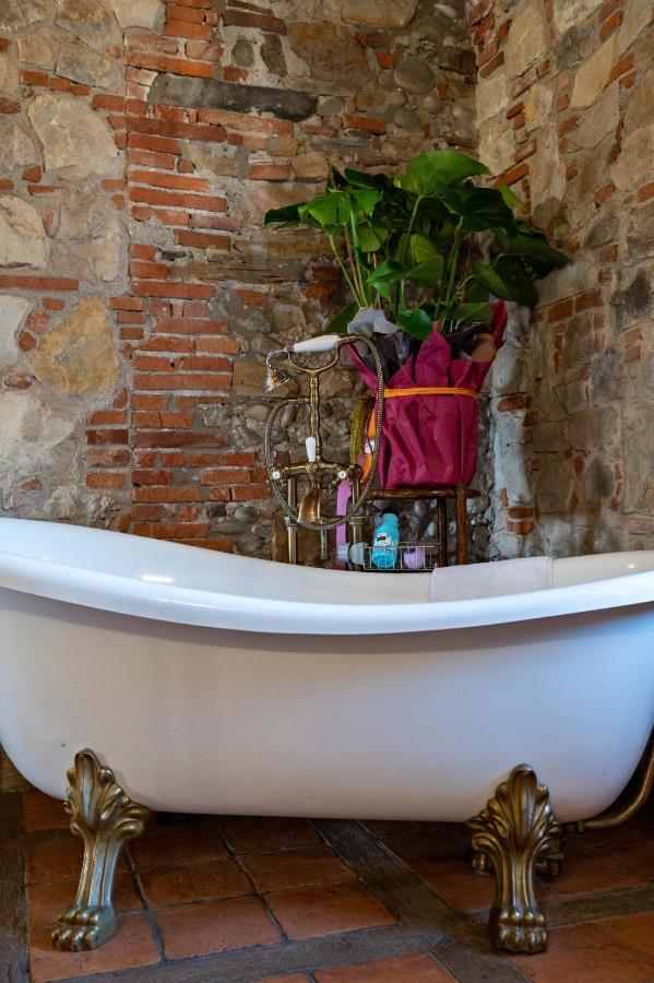 Luxury Corte Di Re Artu Λούκα Εξωτερικό φωτογραφία