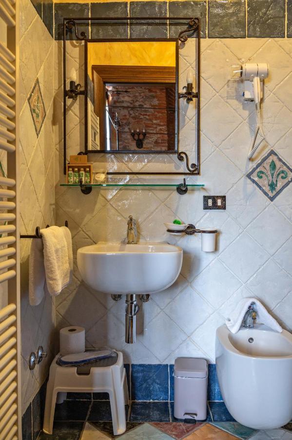 Luxury Corte Di Re Artu Λούκα Εξωτερικό φωτογραφία